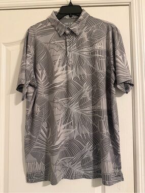 Pins & Aces Men's Grey Leaf Golf polo
